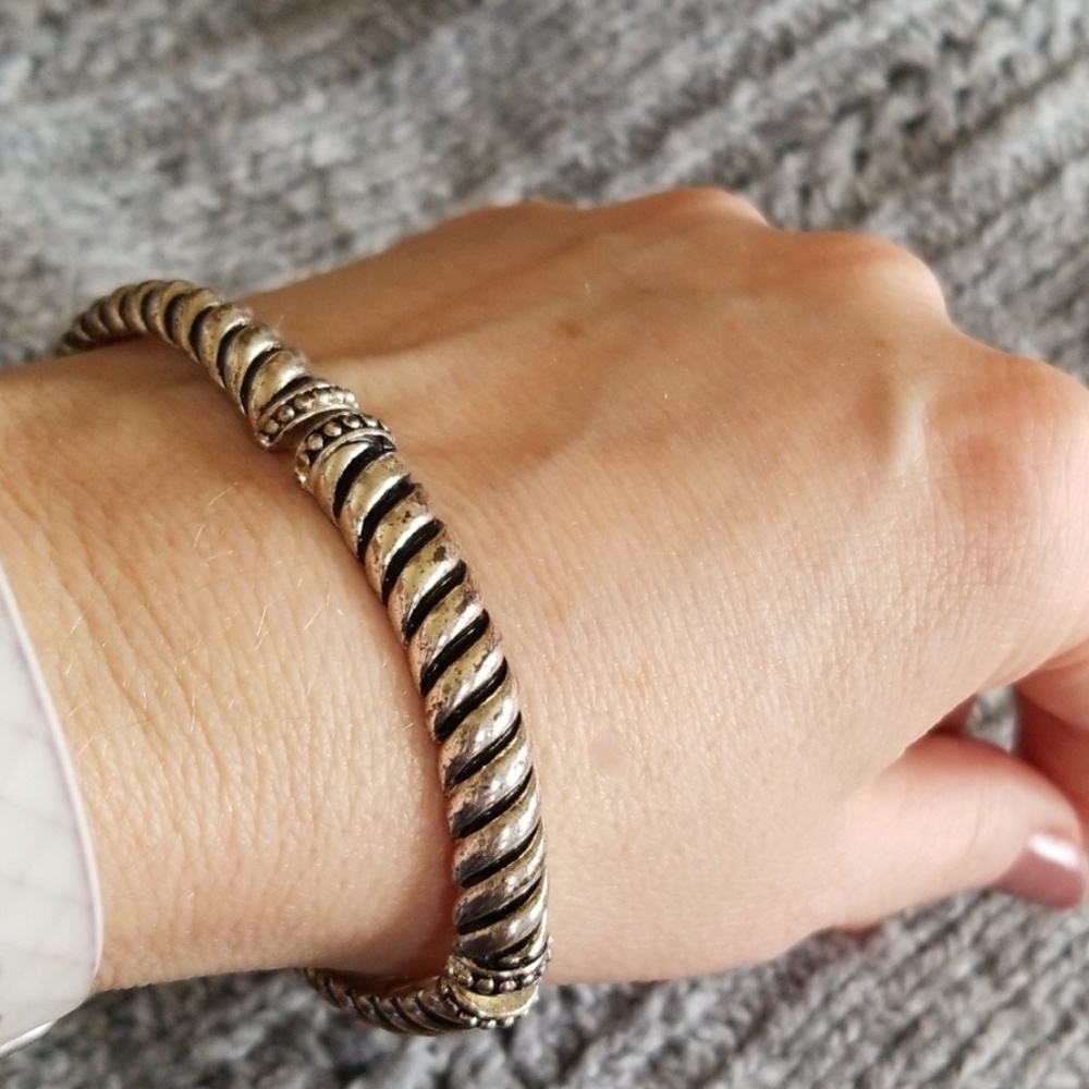 BARLOW 💙  BRACELET